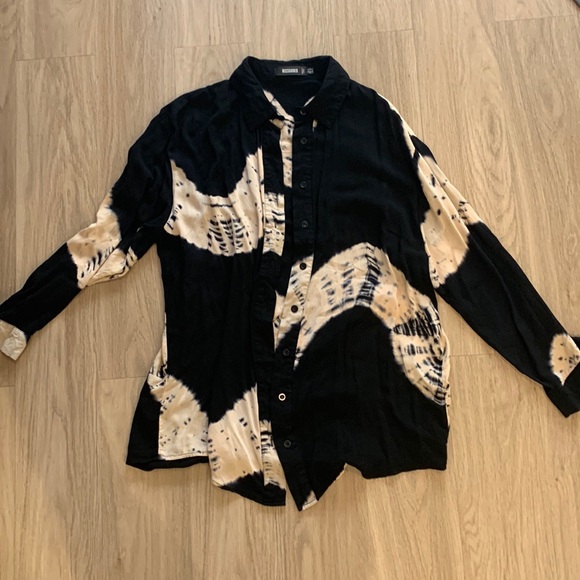 Missguided Tops - Missguided Oversized Black & Cream Tie Dye Button Up Top